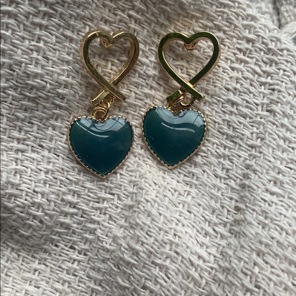 NWT Gold and Green Enamel Heart Earrings